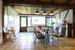 Kreatives Arbeiten mit direktem Blick auf den See